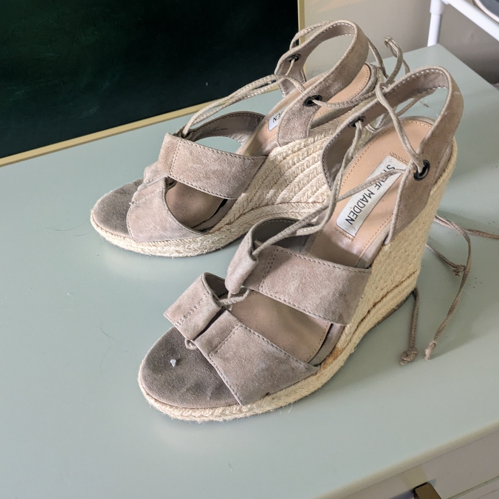 Steve Madden Beige Espadrille Wedges